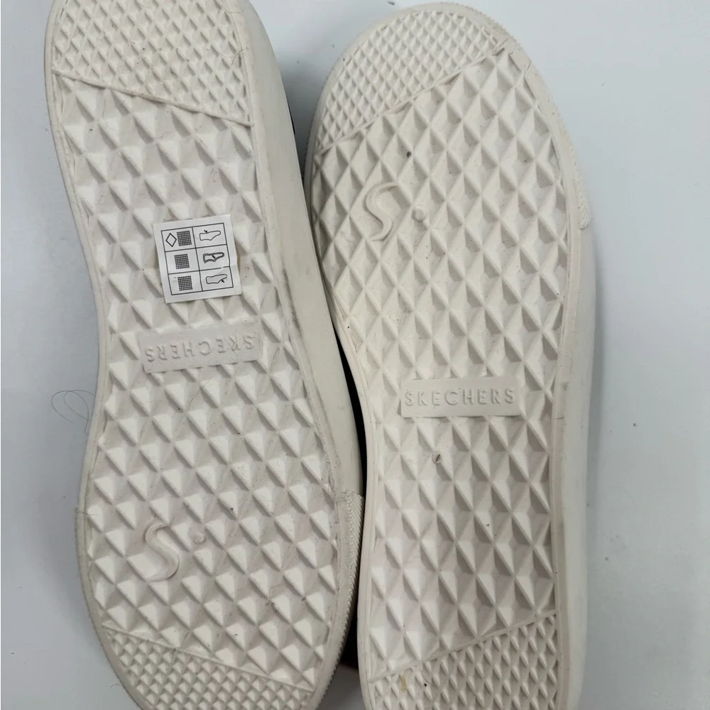 Sketcher Black Slip On Size 10 - Picture 4 of 5